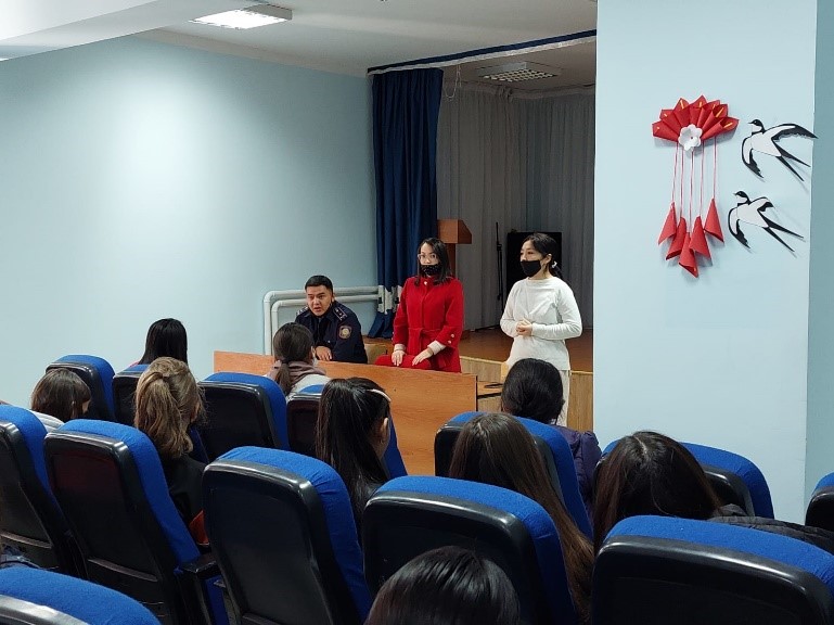 Сырласайық, қыздар!