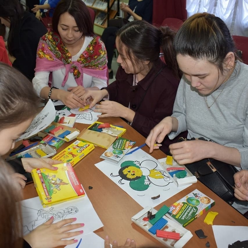 Түлектерімізбен тренинг